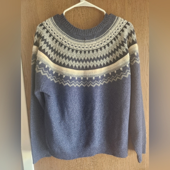 Blue and Cream Patterned Sweater - Picture 2 of 2